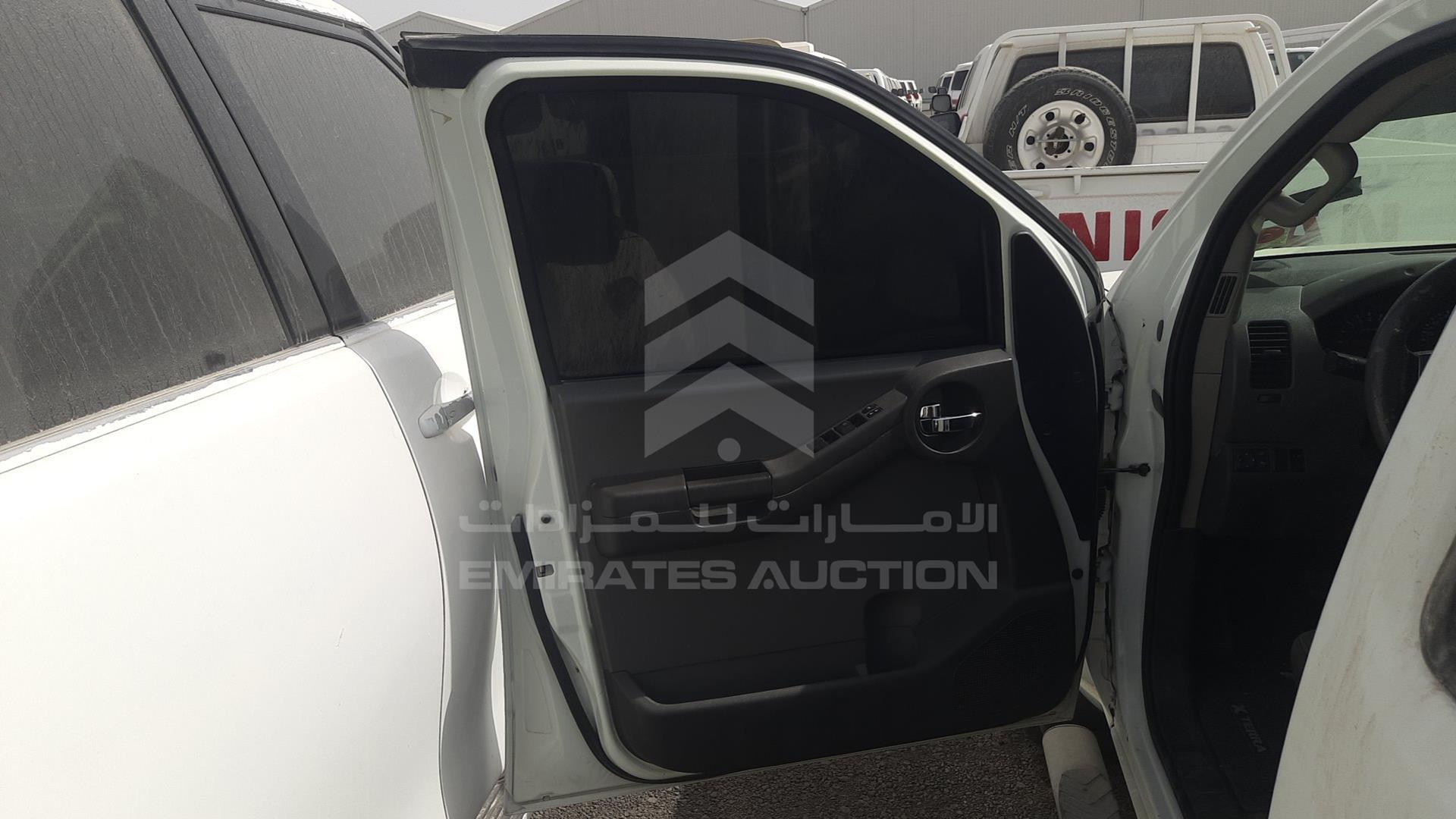 2014 NISSAN XTERRA VIN: 5N1AN0N65EN813083