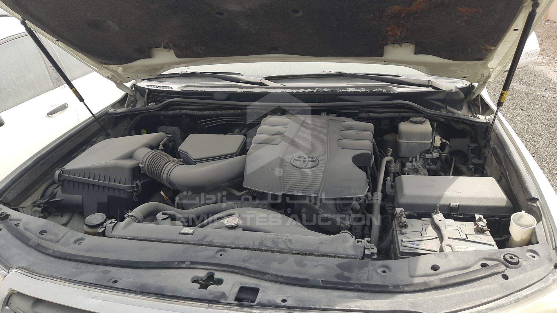 2013 TOYOTA LAND CRUISER VIN: JTMDU09J8D4064092