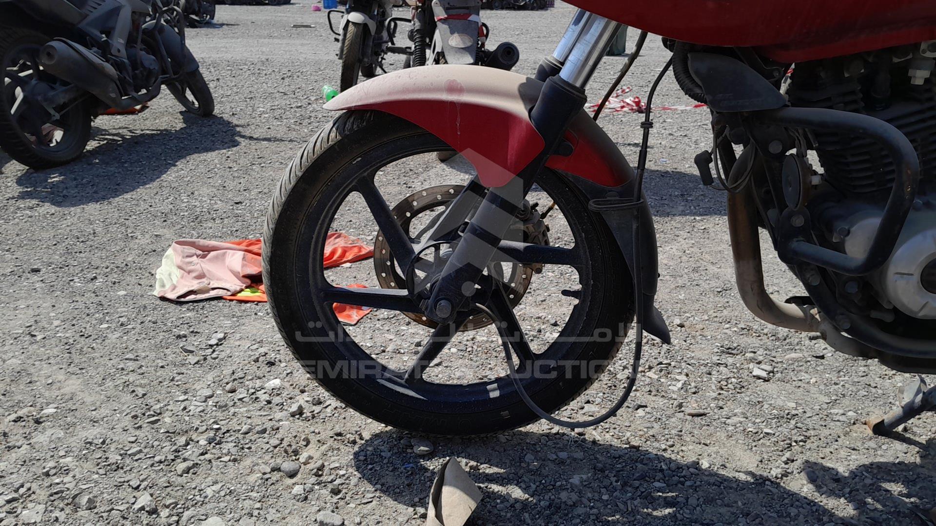 2014 BAJAJ PULSAR VIN: MD2A13EZ8ECK07018