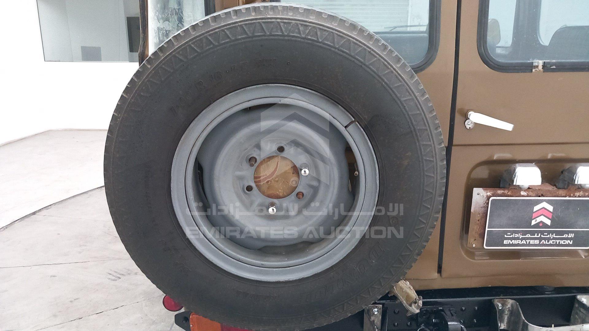 1980 TOYOTA LAND CRUISER VIN: FJ40325498