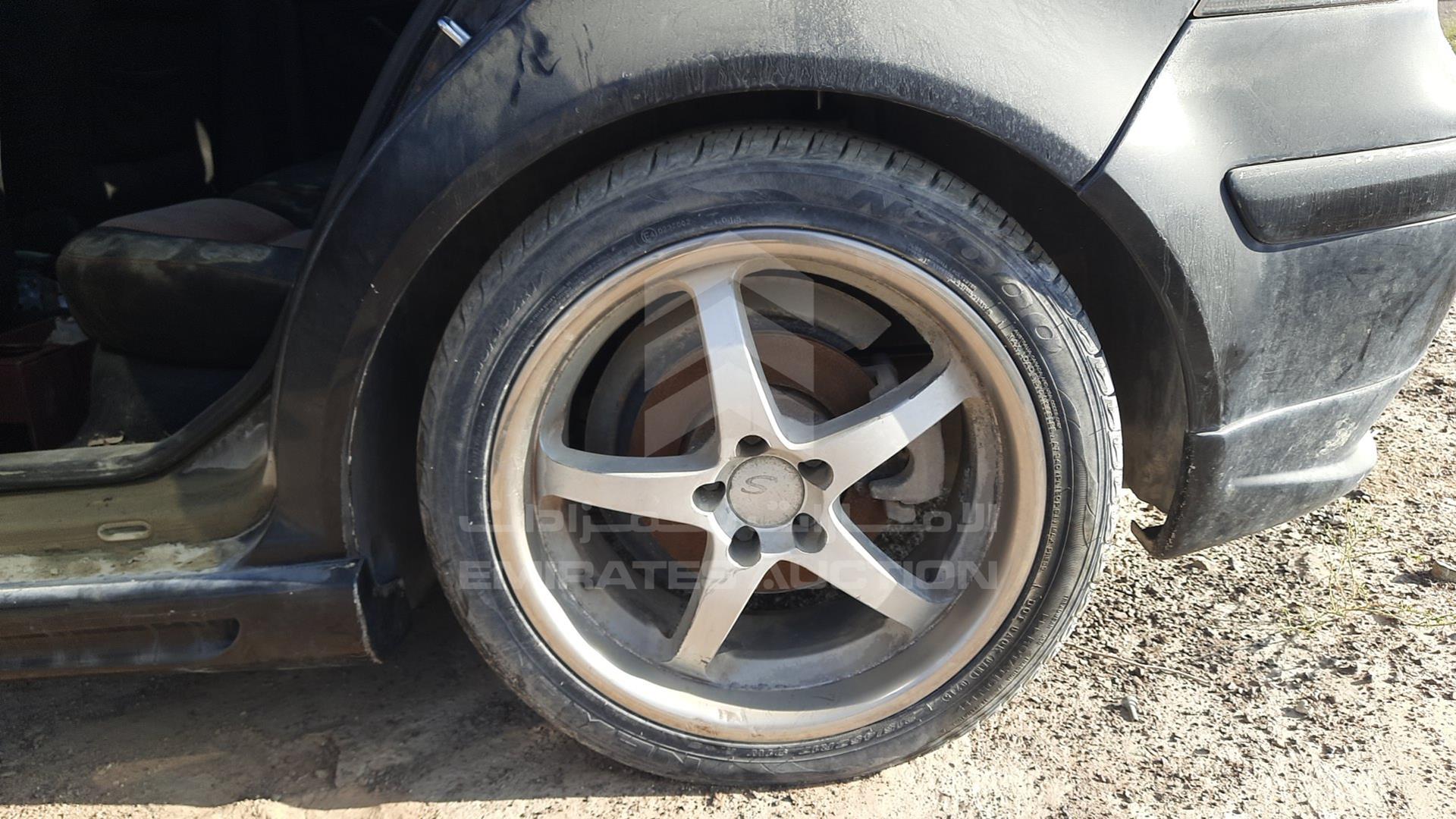 2002 VOLKSWAGEN GOLF VIN: WVWZZZ1JZ2W207090