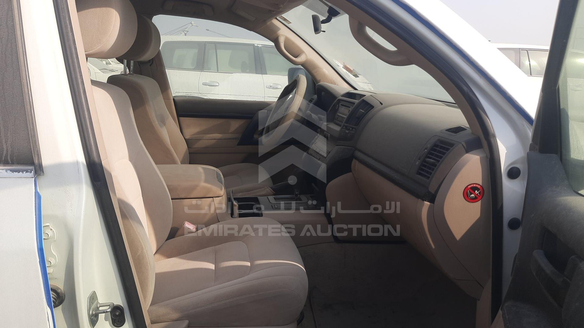 2013 TOYOTA LAND CRUISER VIN: JTMDU09JXD5065724