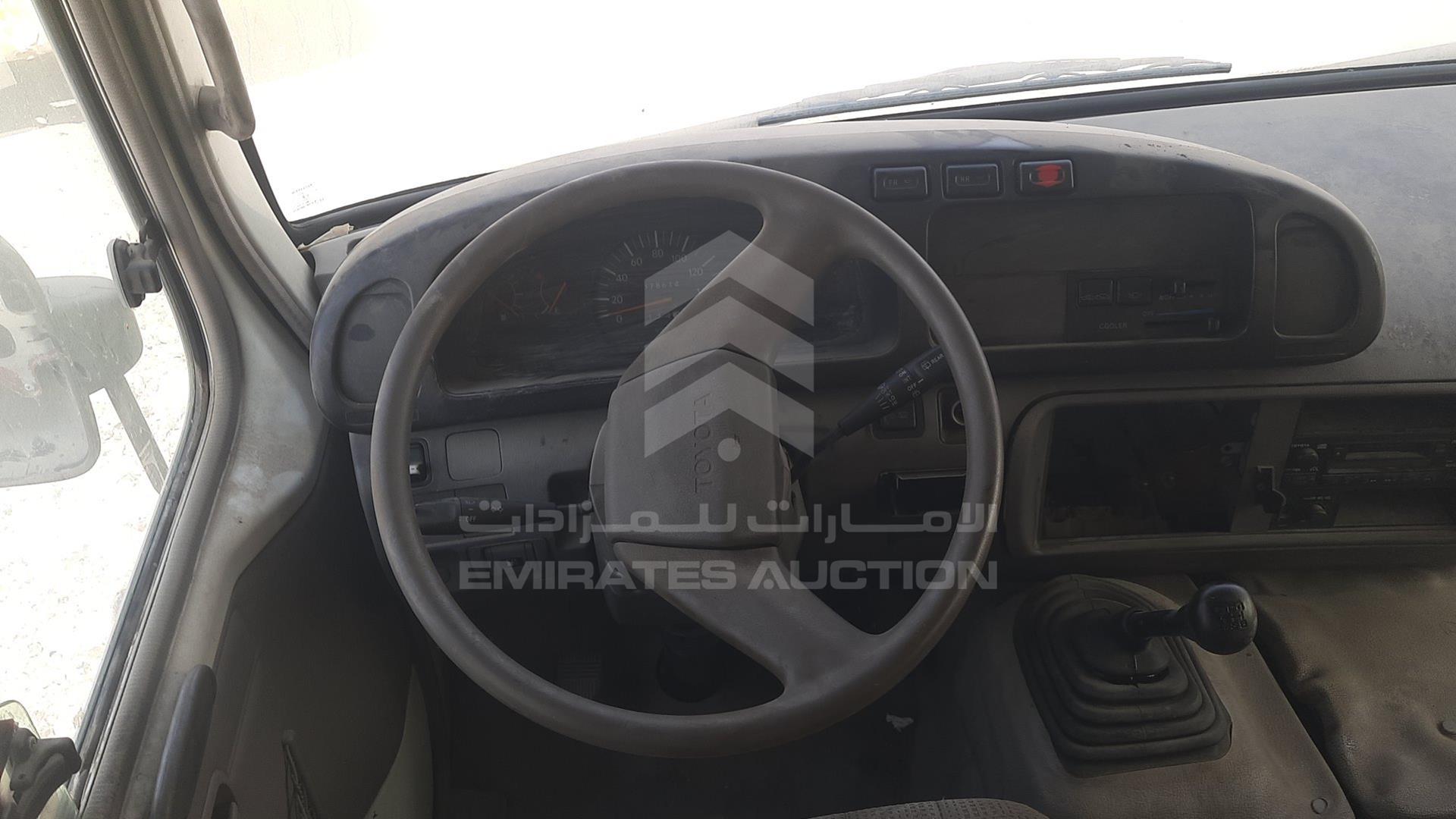 2008 TOYOTA COASTER VIN: JTGFK518784000493