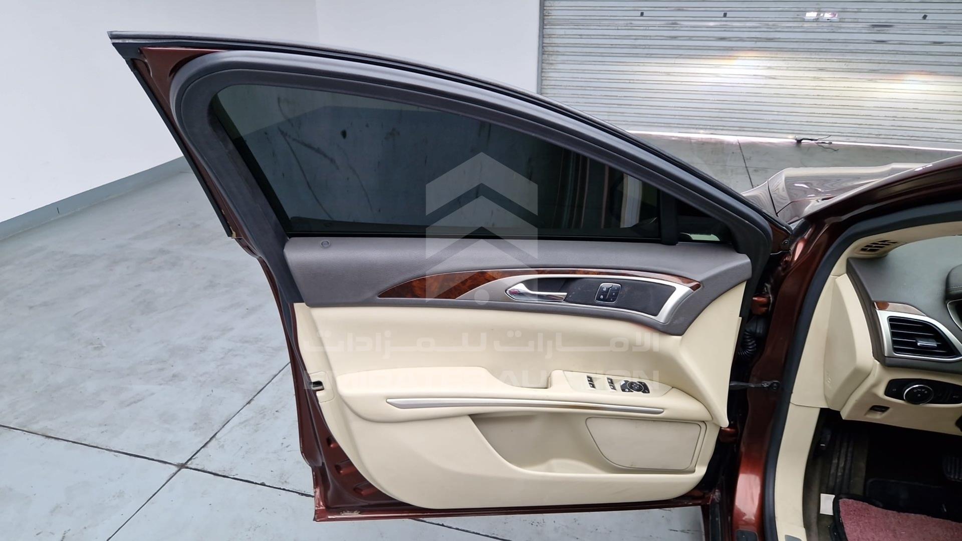 2015 LINCOLN MKZ VIN: 3LN6L2GK8FR622984