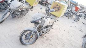 2022 Bajaj Pulsar — Front Left Angle — Photo 5 — Thumbnail