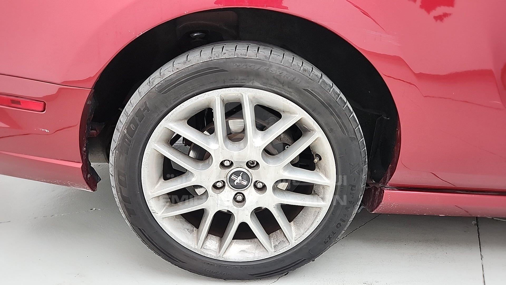 2013 FORD MUSTANG VIN: 1ZVBP8EM2D5276927
