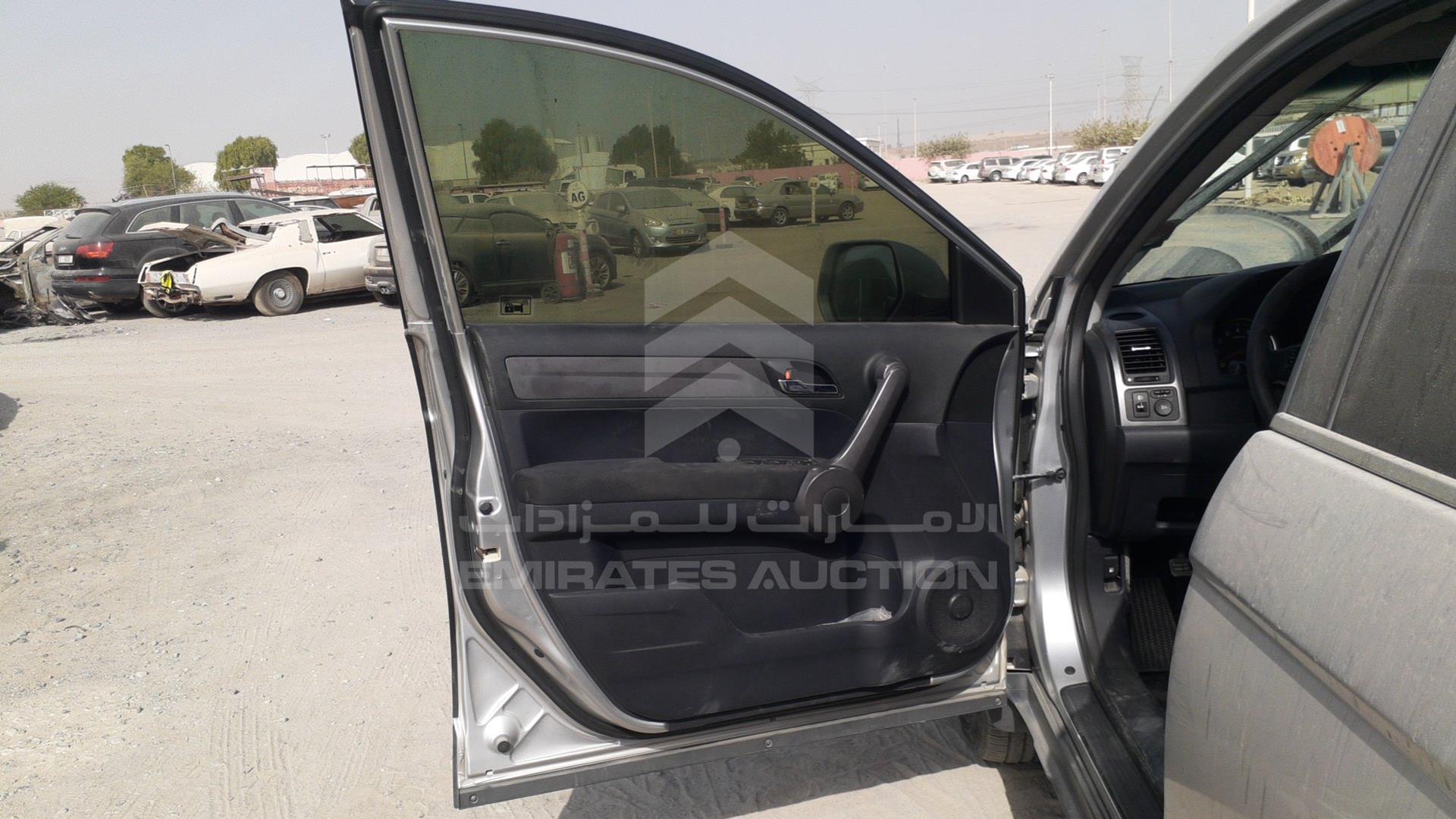 2009 HONDA CRV VIN: JHLRE48569C400112