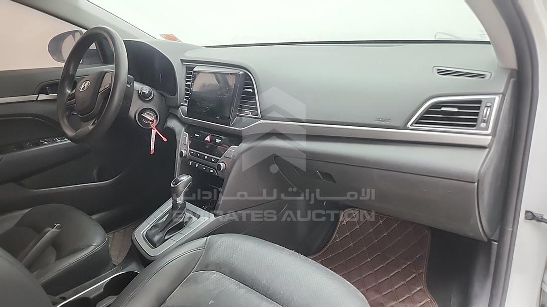 2019 Hyundai Avante — Front Right Passenger Dashboard View — Photo 25