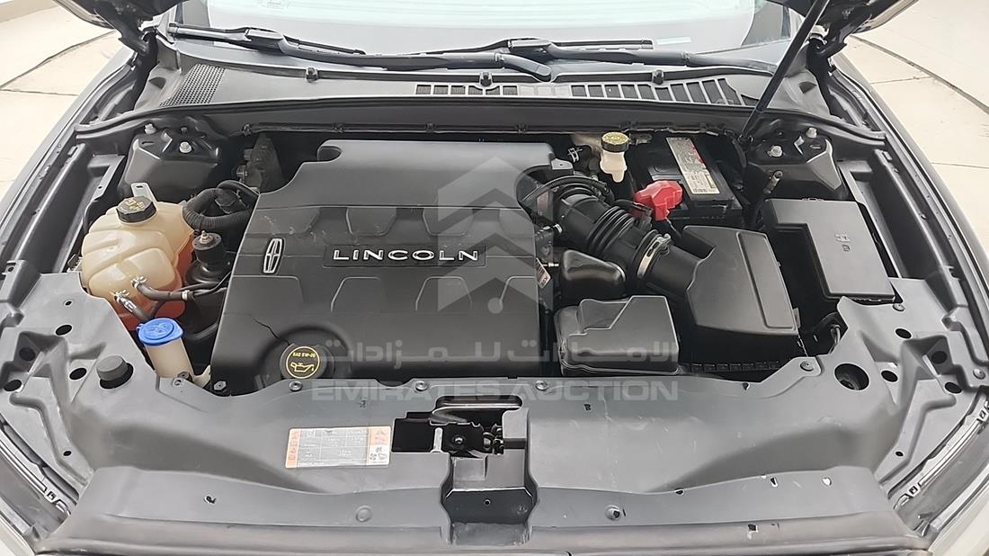 لينكولن Continental 2020 — خليج المحرك — صورة 33