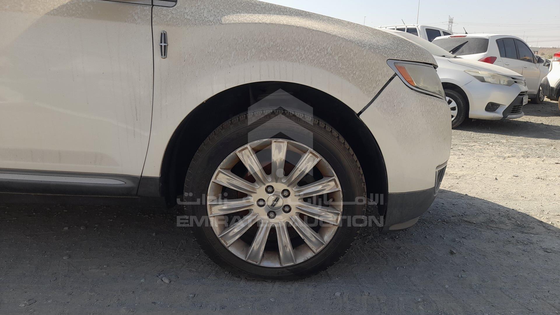 2011 LINCOLN MKX VIN: 2LMDJ8JKXBBJ10858