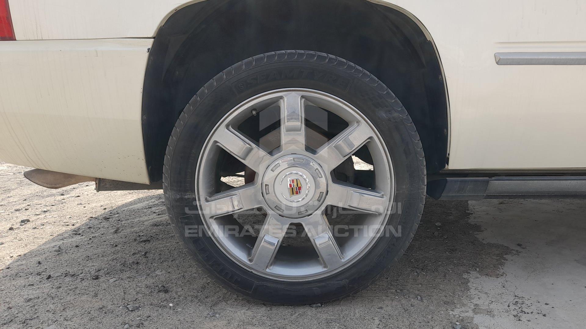 2009 CADILLAC ESCALADE VIN: 1GYFK13209R113649