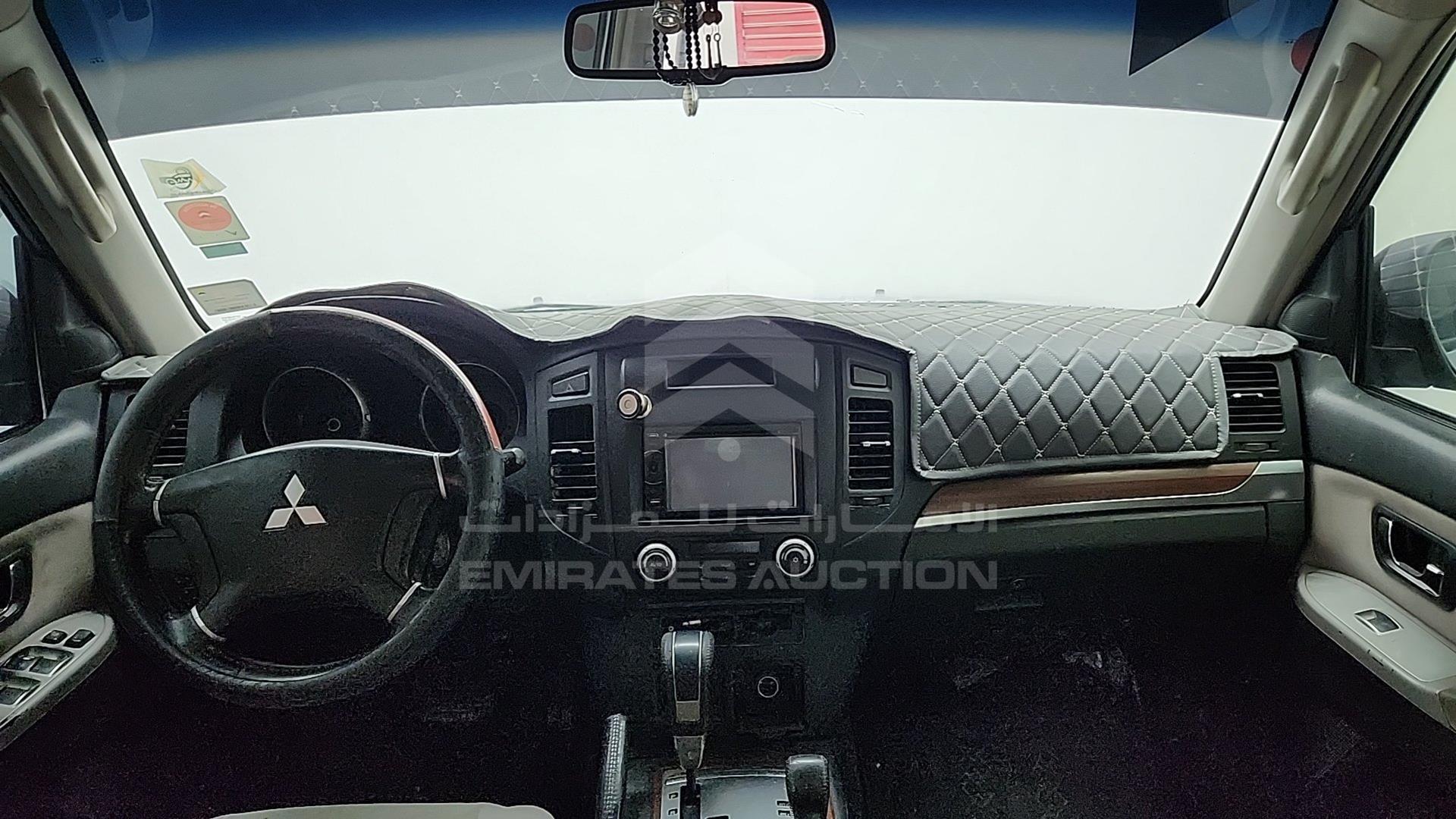 2007 MITSUBISHI PAJERO VIN: JMYLRV93W7J708656