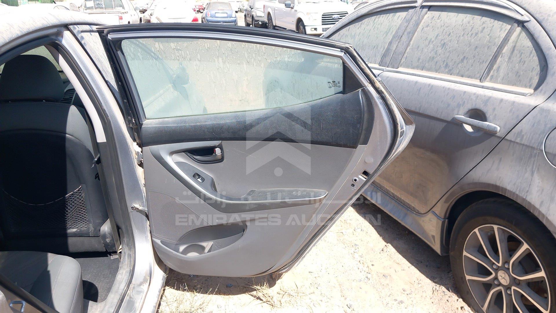 2015 HYUNDAI ELANTRA VIN: KMHDG41C1FU406492