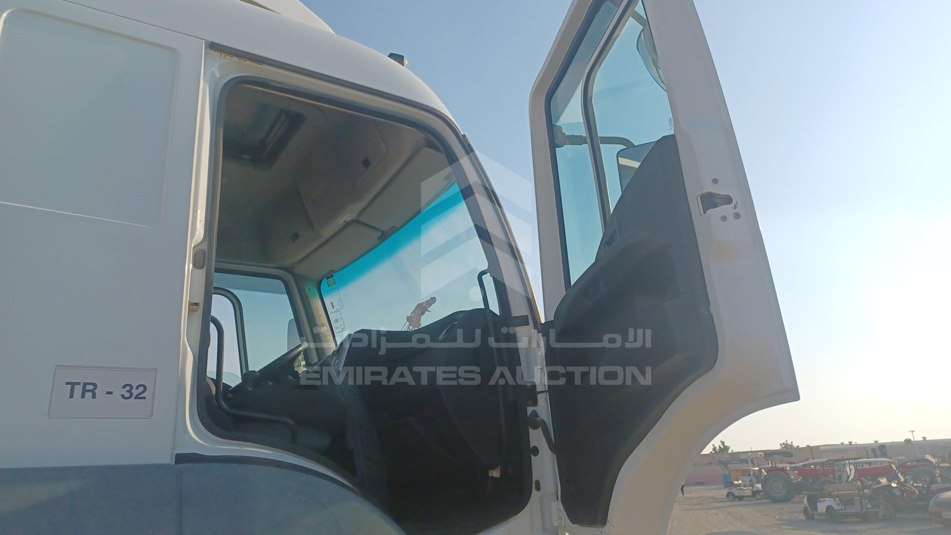 2020 FORD --- VIN: NM0FLPGR4LPP90863