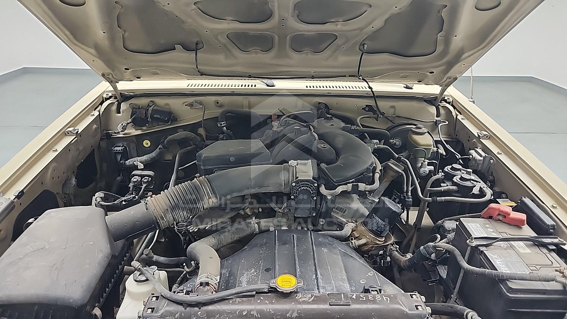 2015 TOYOTA LAND CRUISER VIN: JTFLU73J0F7004670