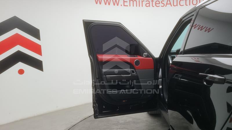 SALWA2EF7GA547408 Auction: EmiratesAuction Lot: 412101 SALWA2EF7GA547408 Range Rover Sport 2016 BLACK Photo 17