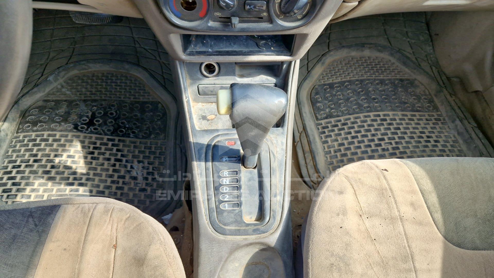 2002 NISSAN SUNNY VIN: JN1FN61C52W012932