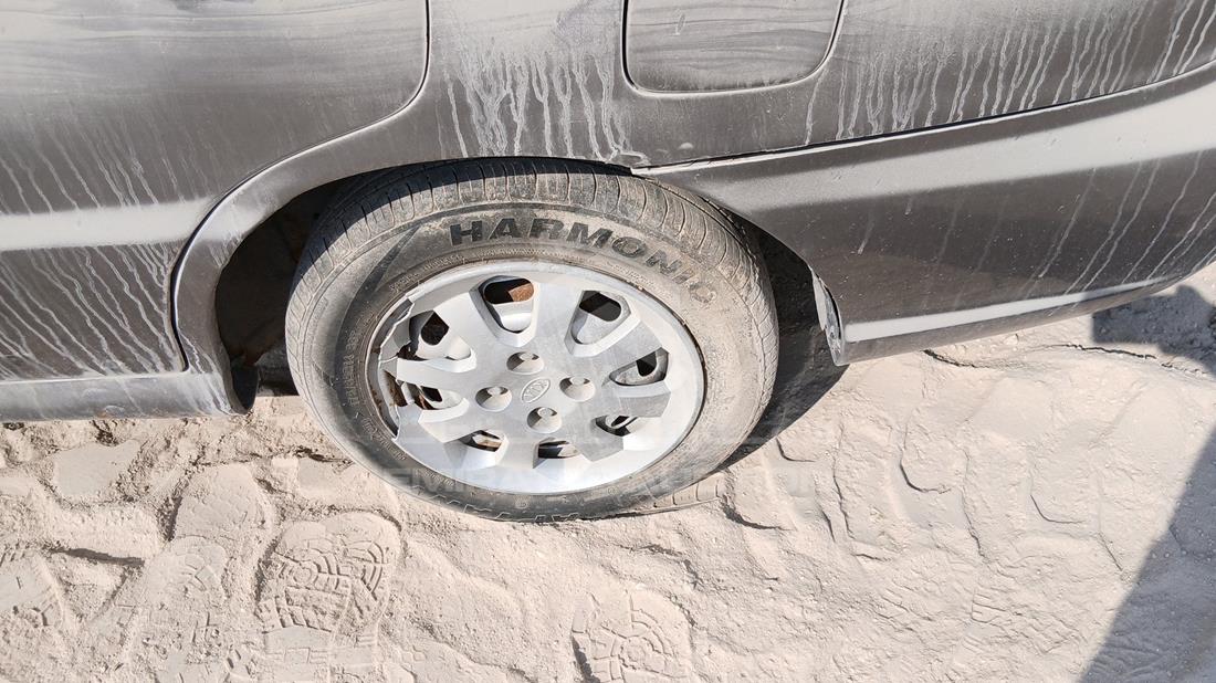 2005 Kia Rio — Rear Left Tyre — Photo 31