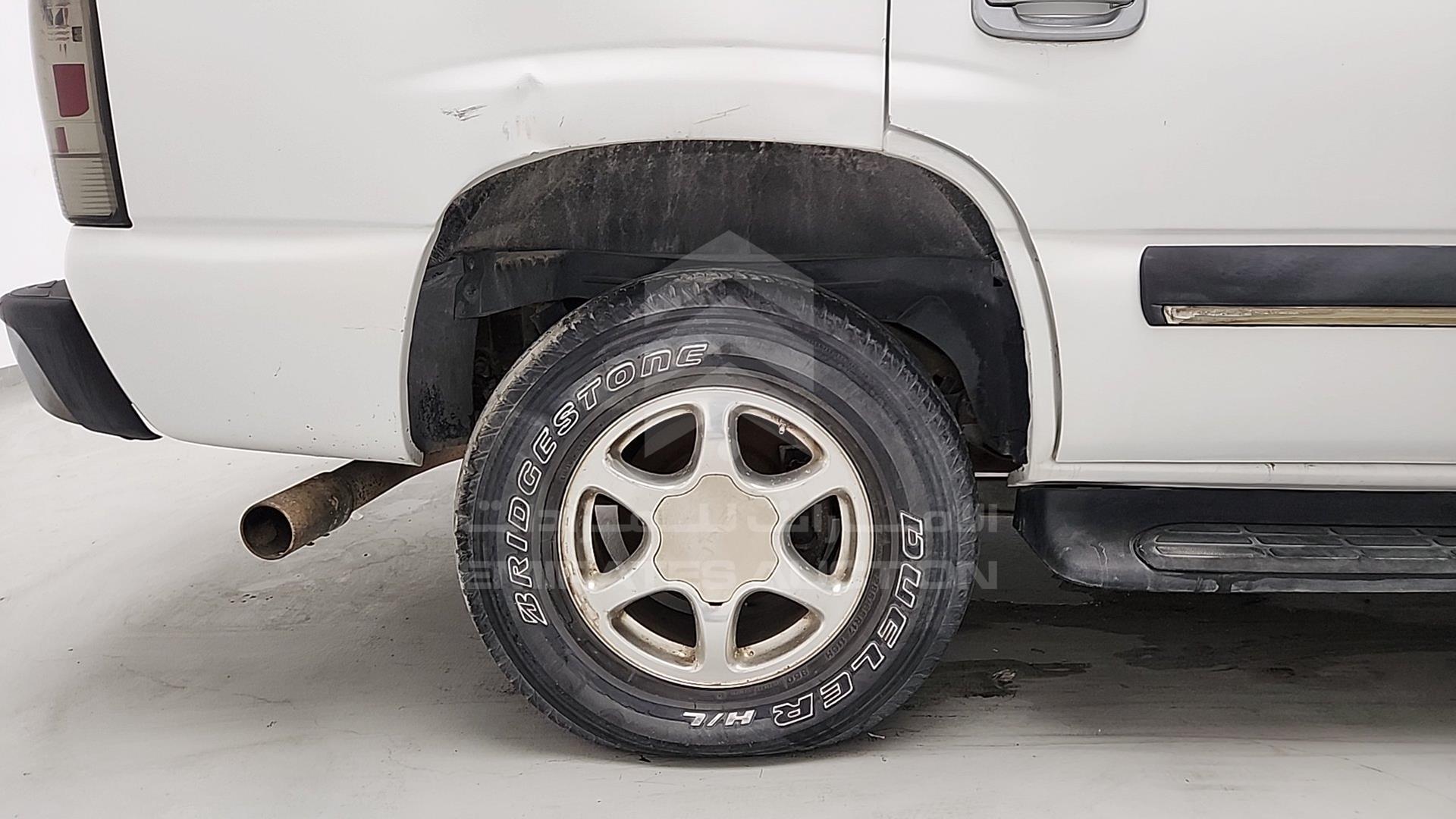 2002 CHEVROLET TAHOE VIN: 1GNEK13T22J122357