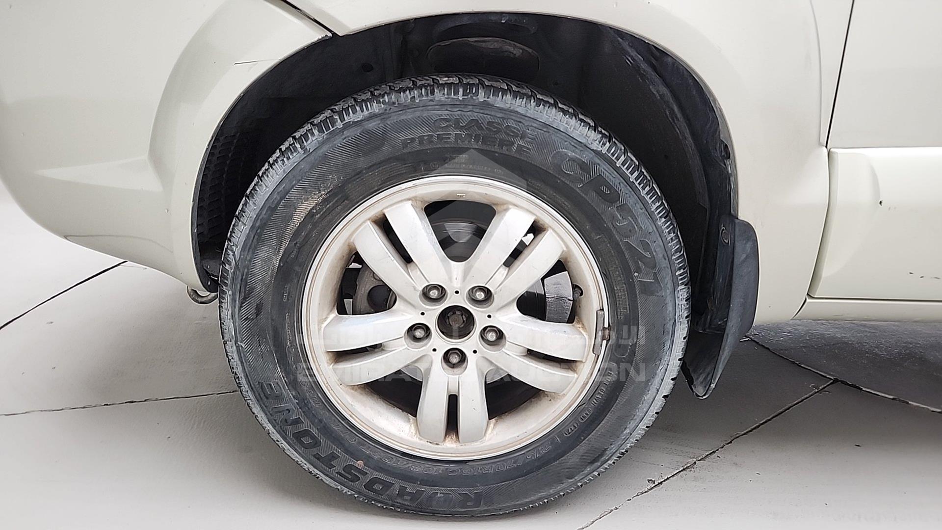 2008 HYUNDAI TUCSON VIN: KMHJM81B78U821197