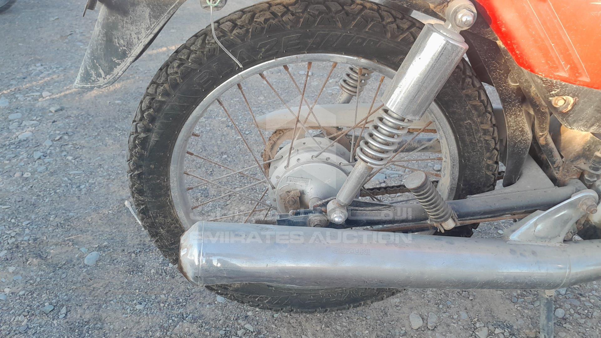 2007 SUZUKI MOTORBIKE VIN: LC6PAGA1070849692