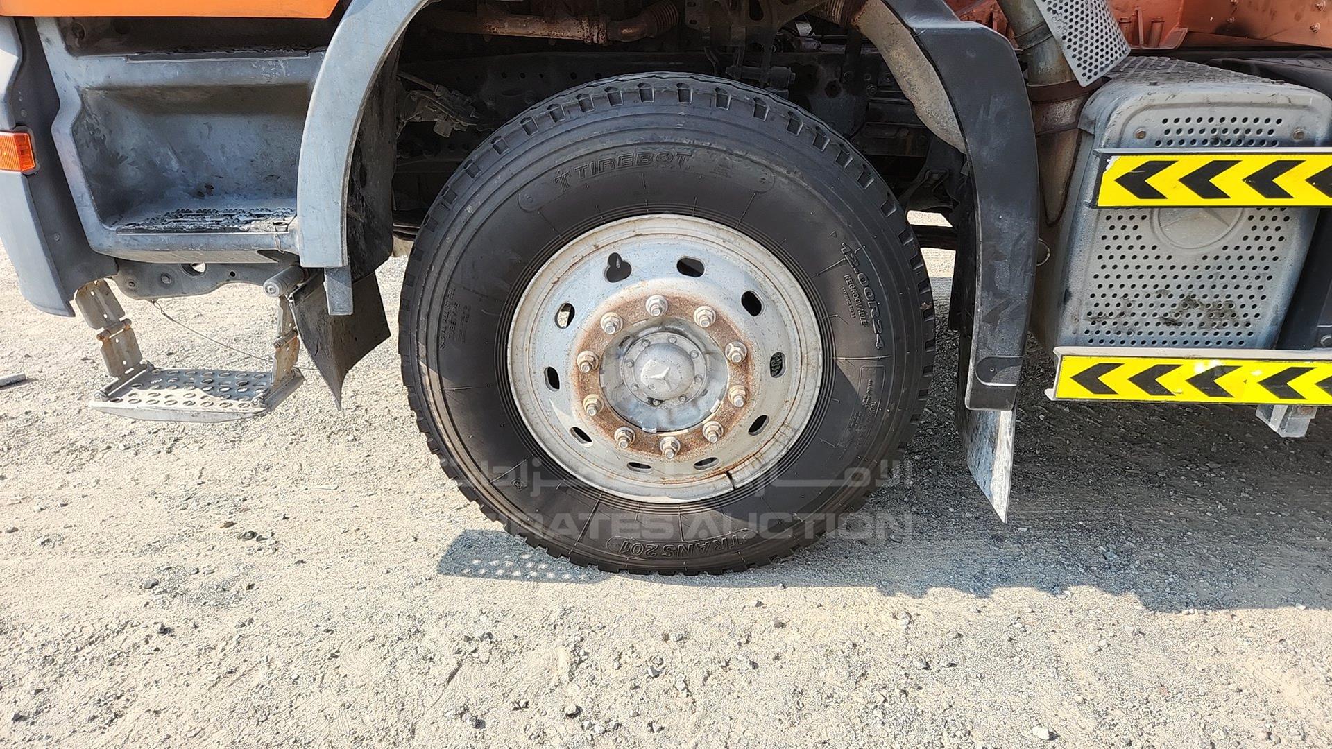 2007 MERCEDES ACTROS VIN: WDAKHCAA47L192058