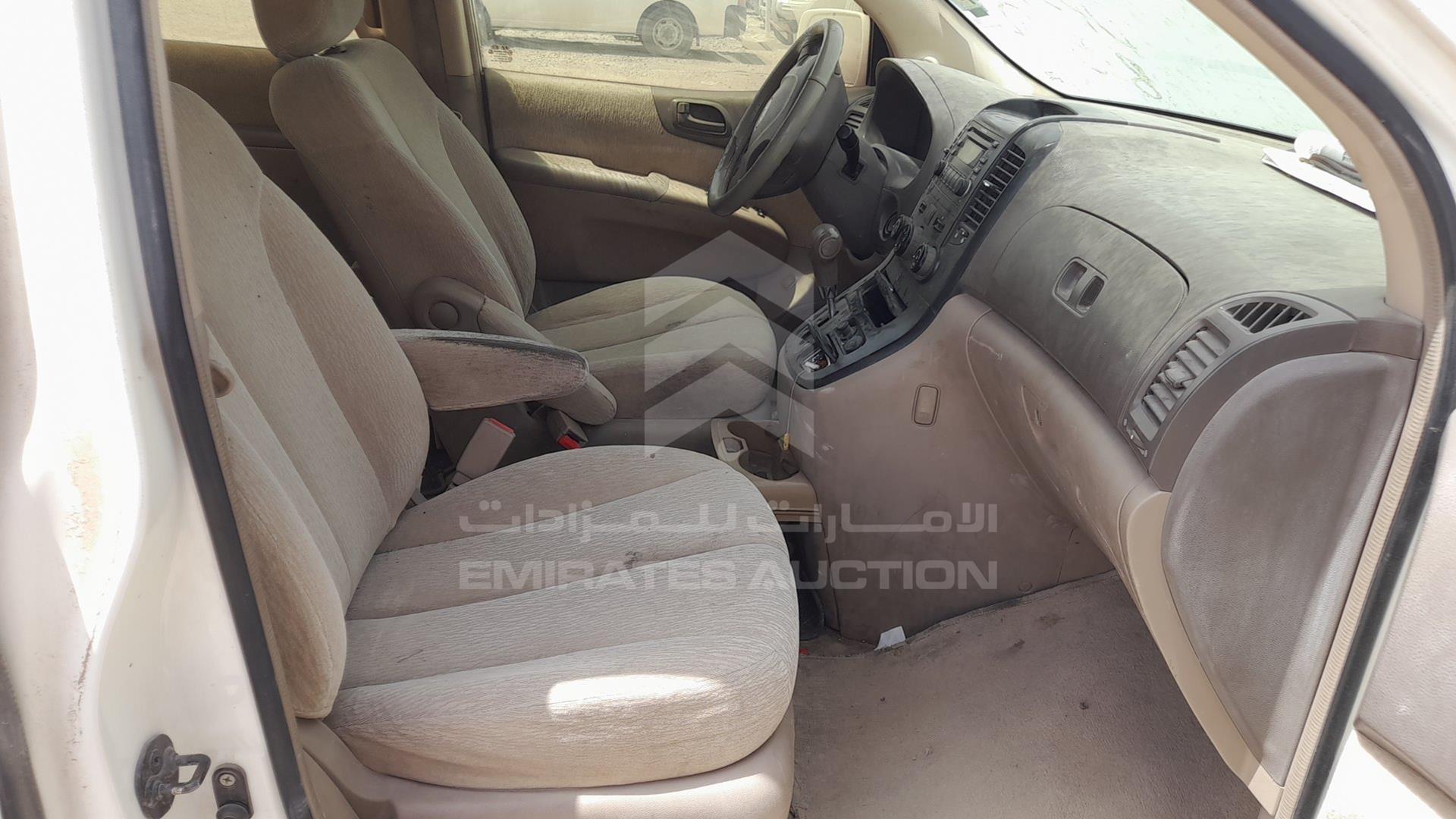 2006 KIA CARNIVAL VIN: KNAMB763566046559