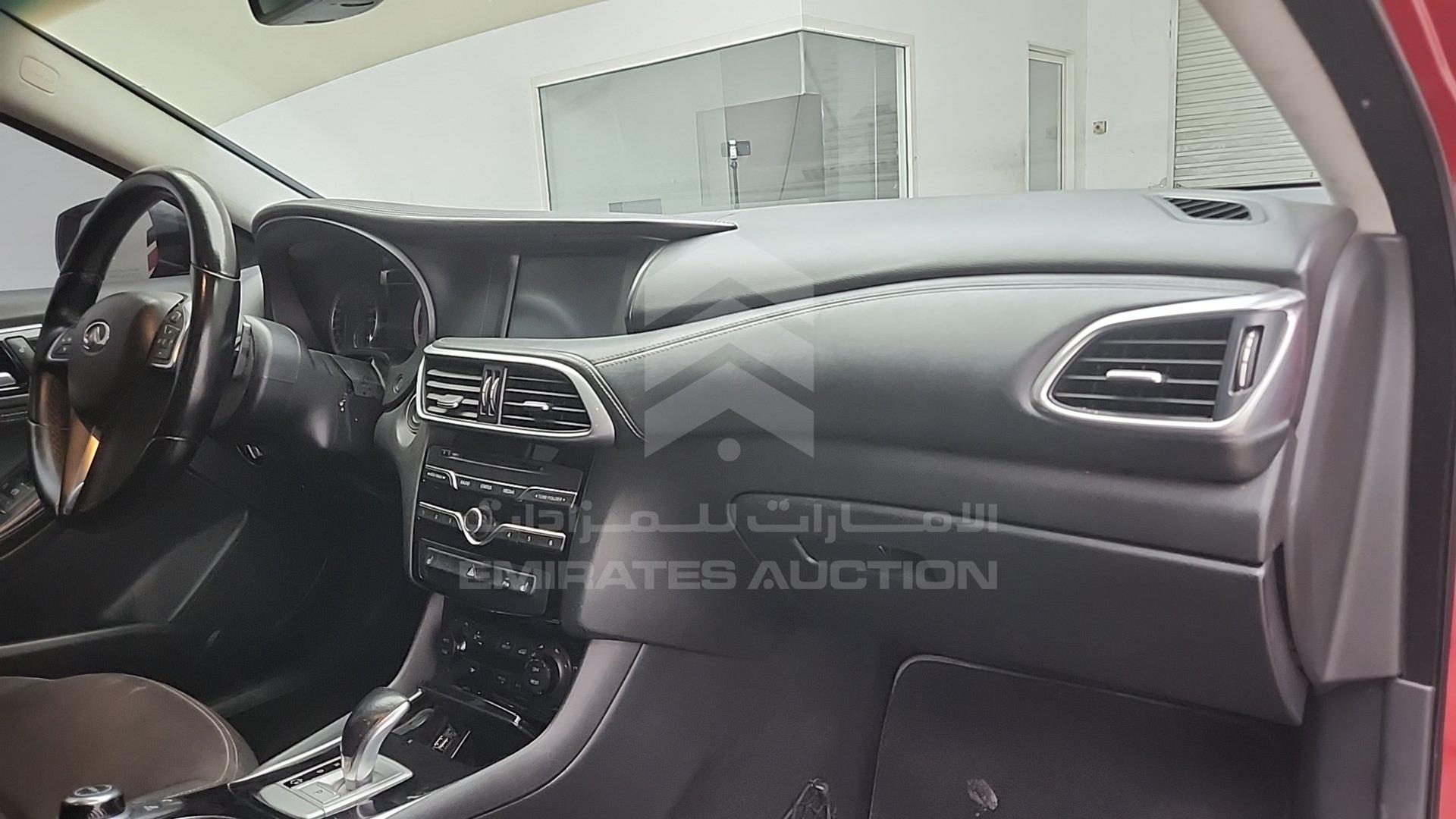 2017 INFINITI Q 30 VIN: SJKDH5CP2HA033598