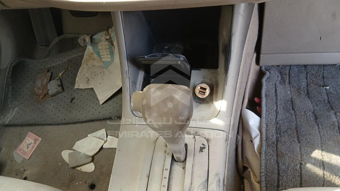 2004 Toyota Camry — Gear View — Photo 16