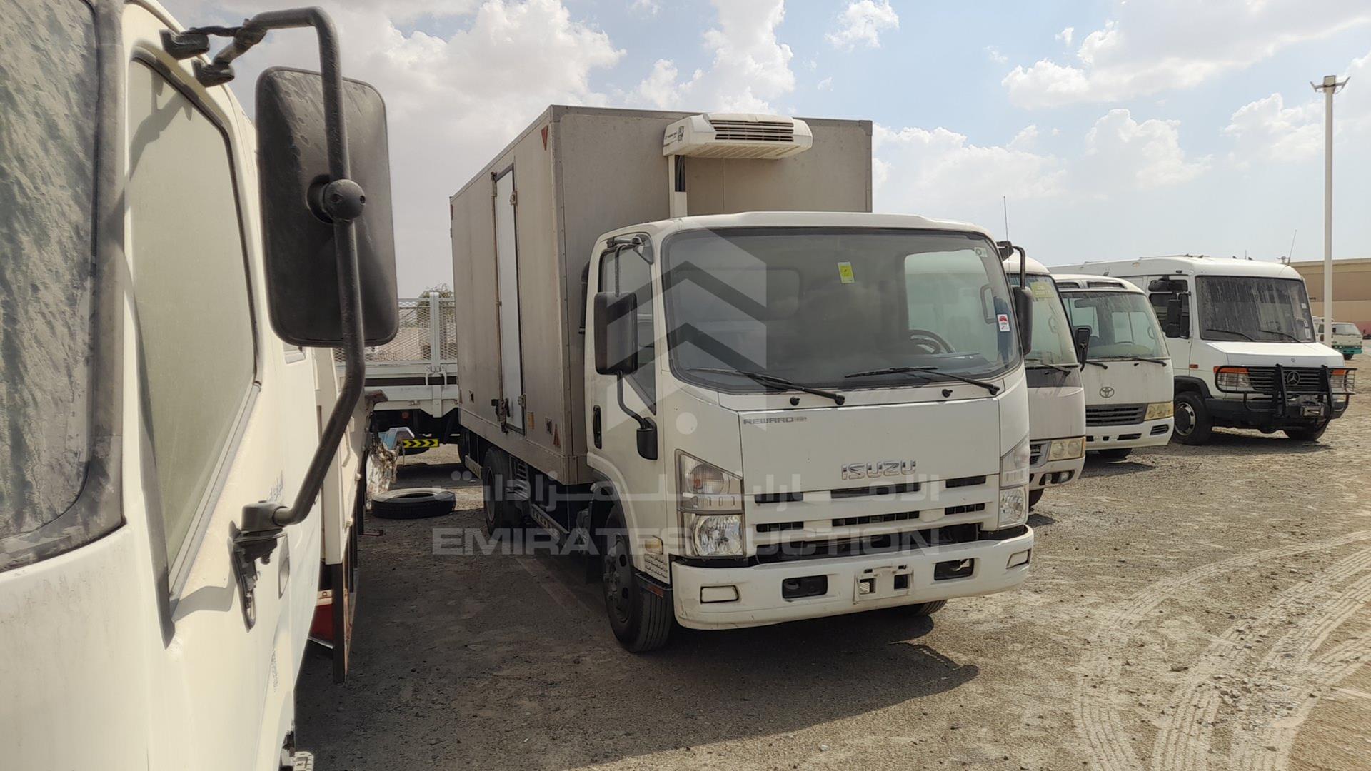 2017 ISUZU NPR VIN: JAAKP34H8H7P10859