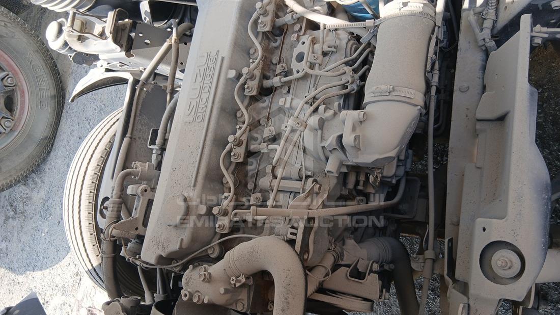 2014 Isuzu NMR — Engine Bay — Photo 26