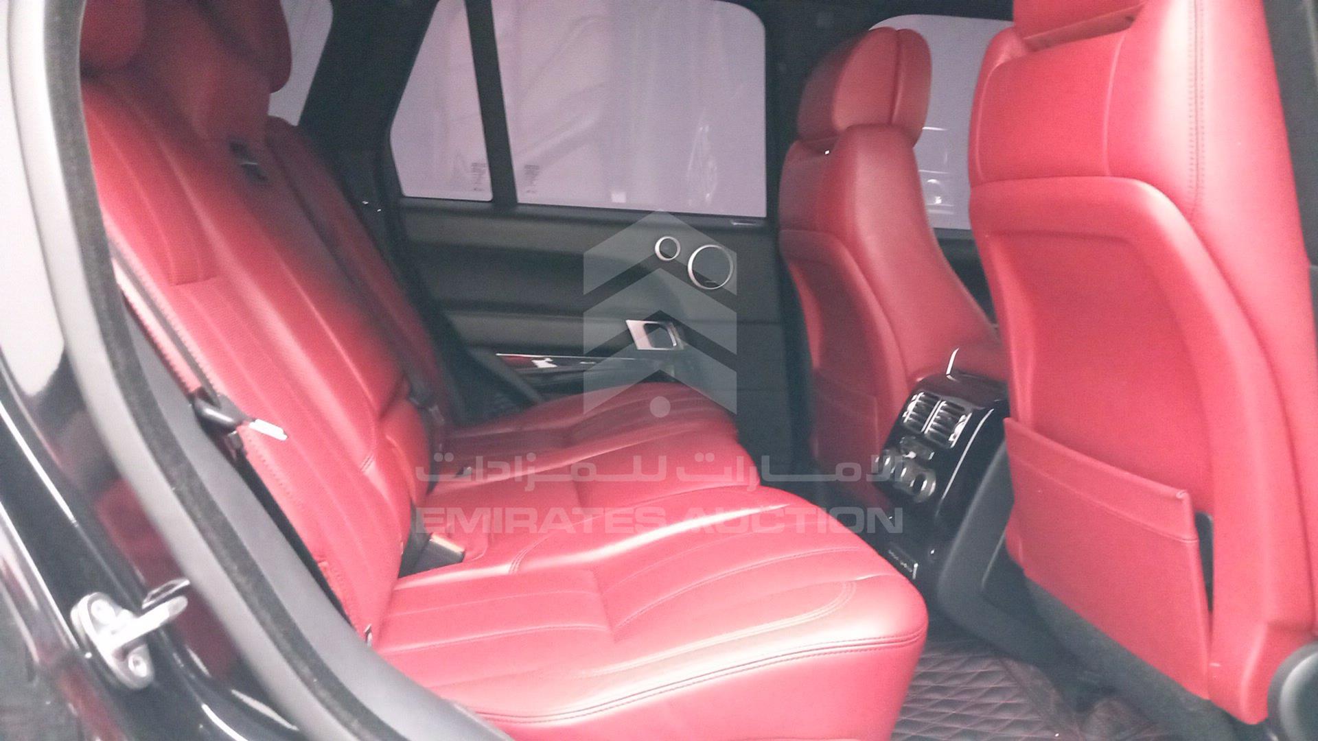 2015 RANGE ROVER VOGUE VIN: SALGA2EF5FA218872