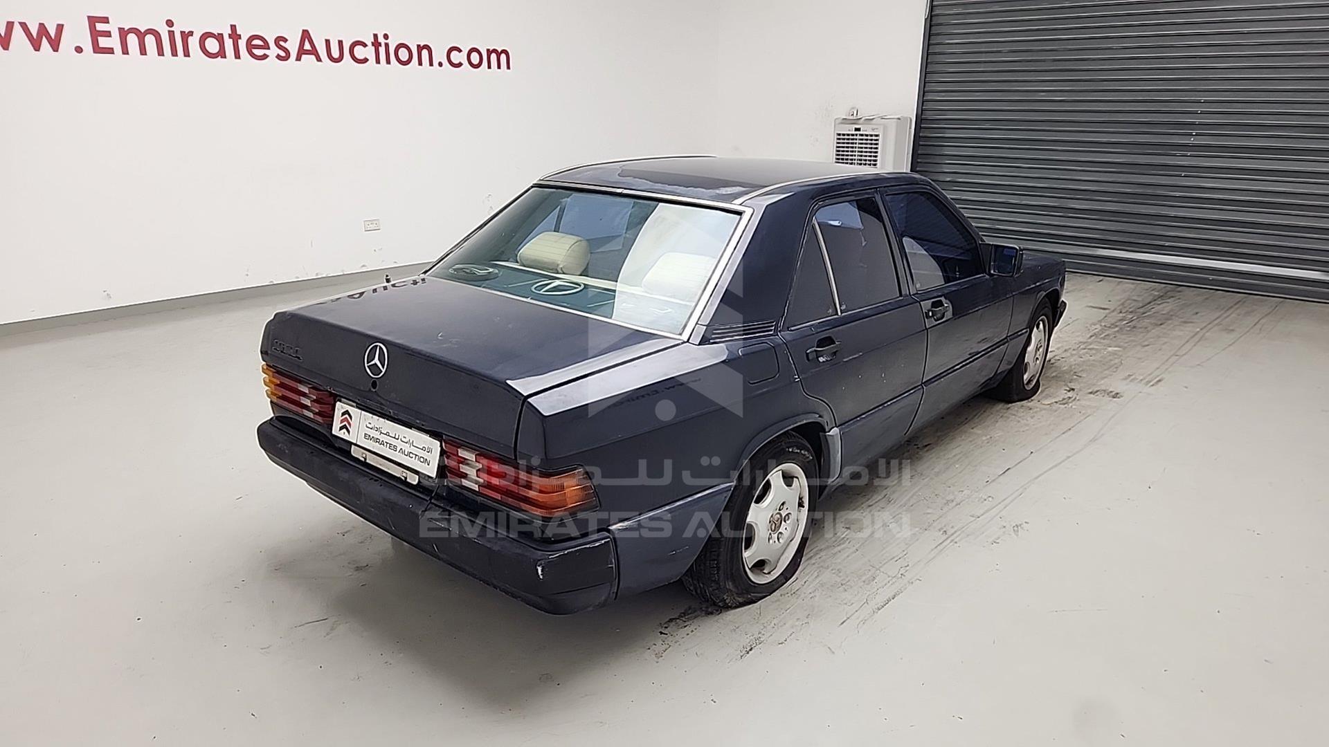 1993 MERCEDES E 190 VIN: WDB2010241G048842