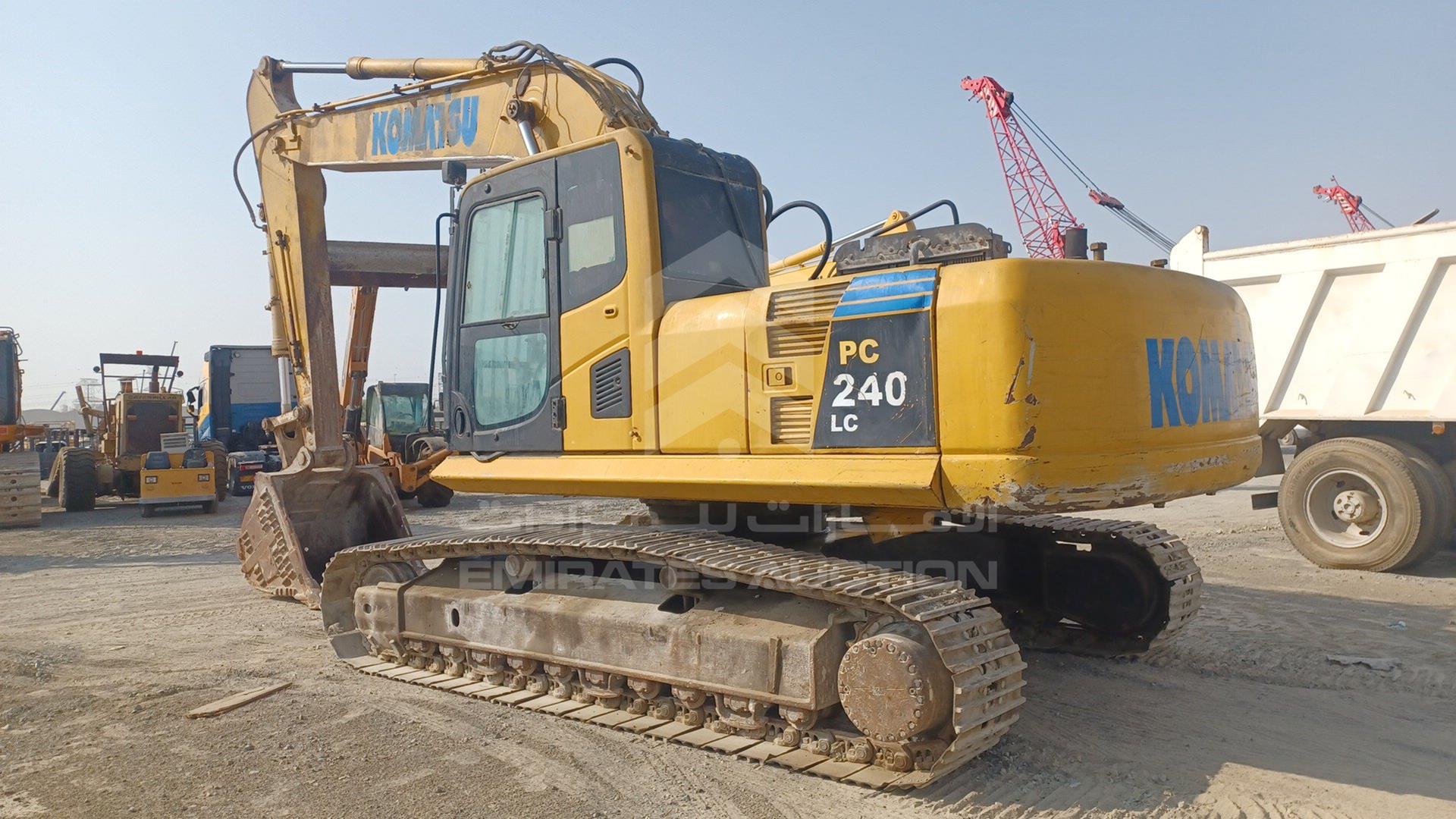2010 KOMATSU --- VIN: KMTPC181E62BJ4470