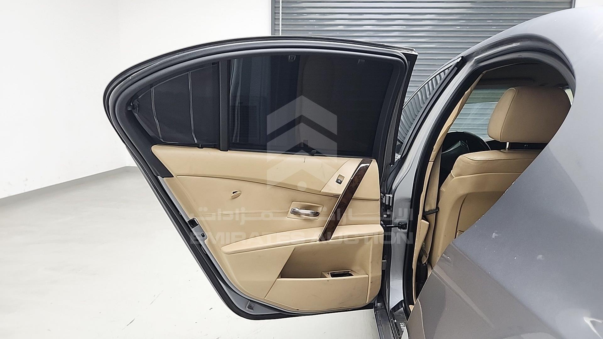 2006 BMW 530 VIN: WBANE71076CM02939