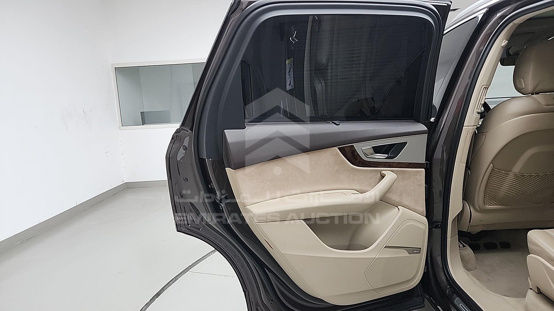 2018 AUDI Q7 VIN: WA1ZZZF72JD004402