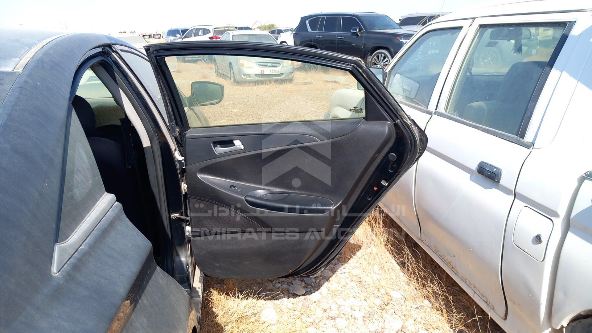 2012 HYUNDAI SONATA VIN: KMHEC41LBCA354310