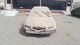 2004 Chevrolet Caprice — Full Front View — Photo 1 — Thumbnail