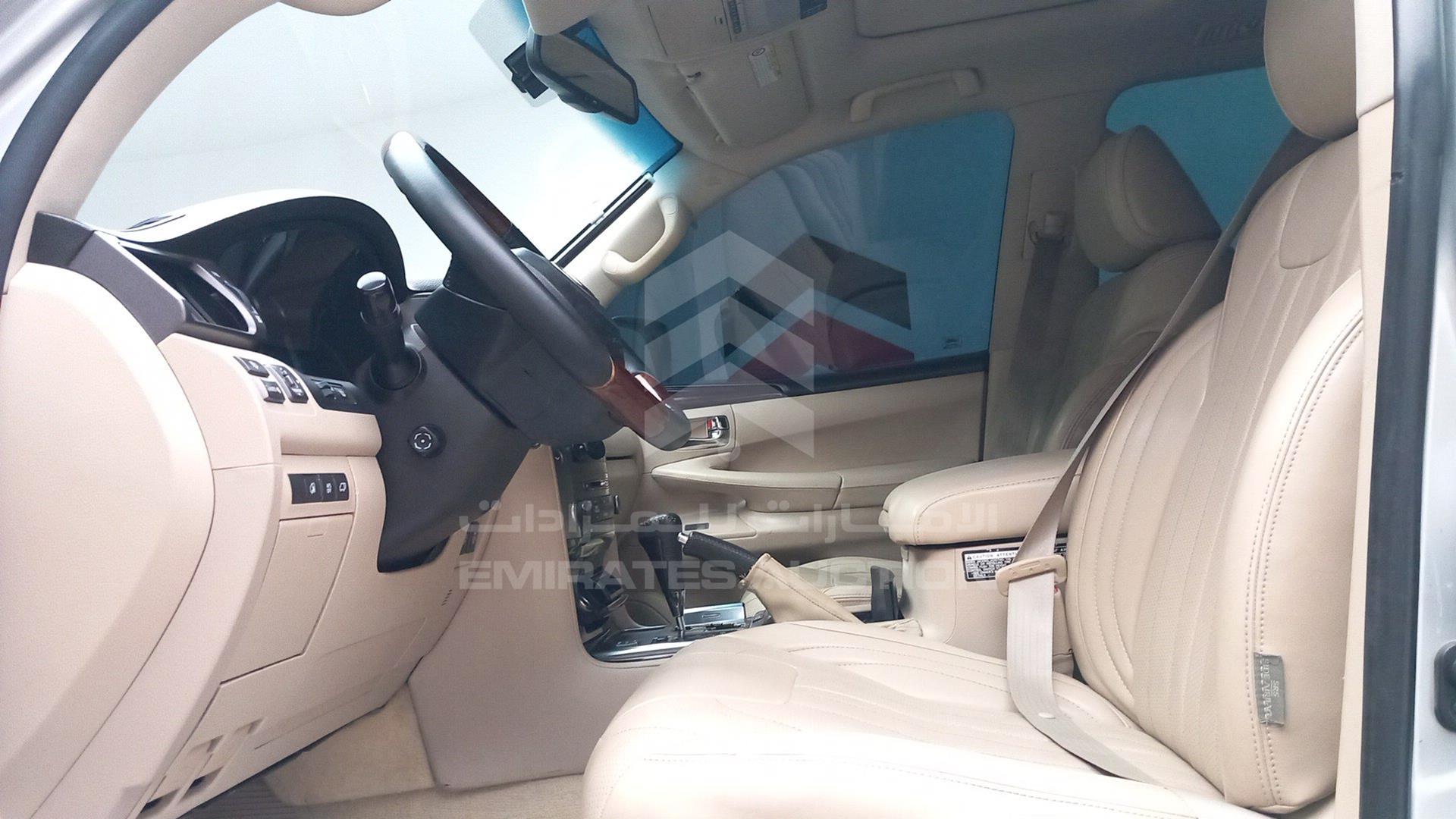 2009 LEXUS LX 570 VIN: JTJHY0OW994015504