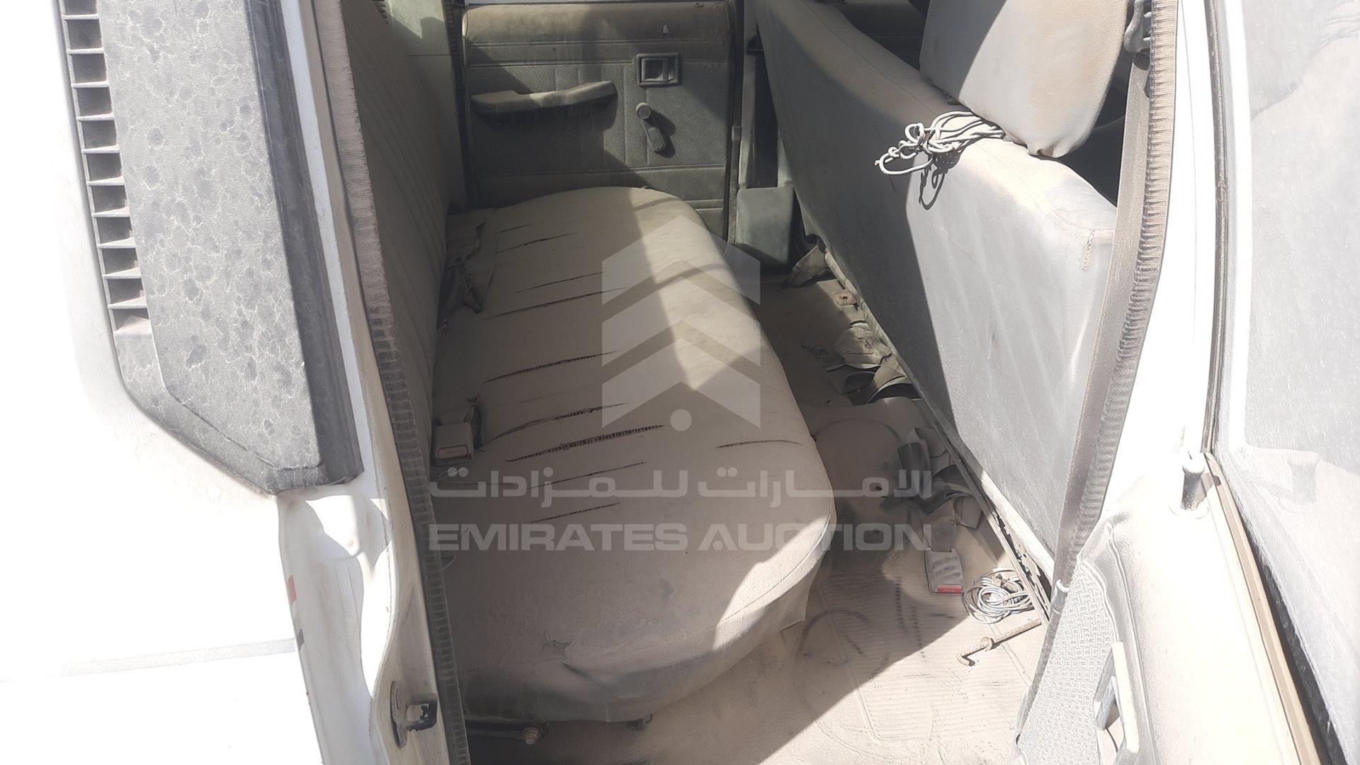 2001 MITSUBISHI L 200 VIN: JMYJNK1201P700268