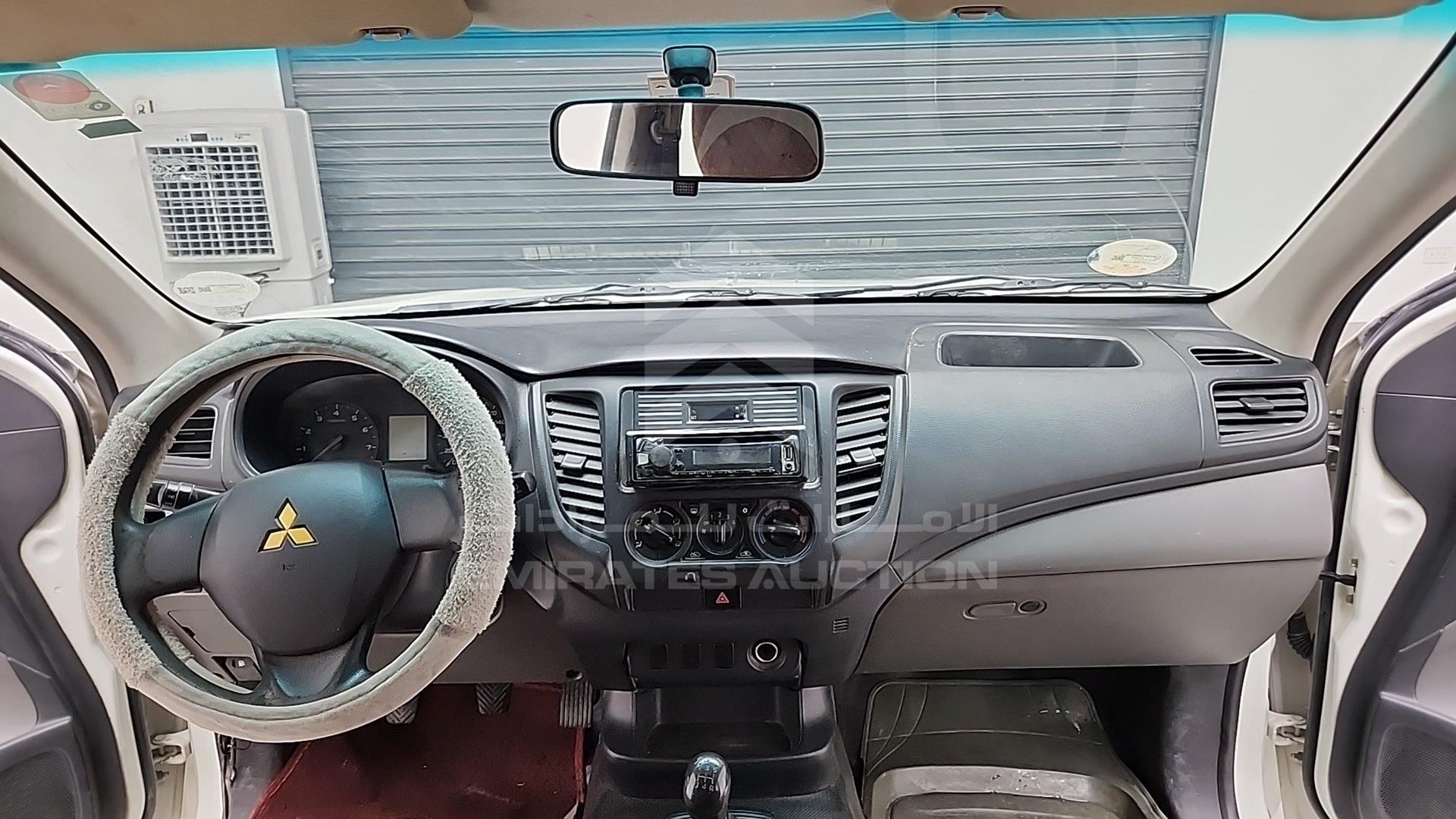 2016 MITSUBISHI L 200 VIN: MMBJNKJ40GH007928