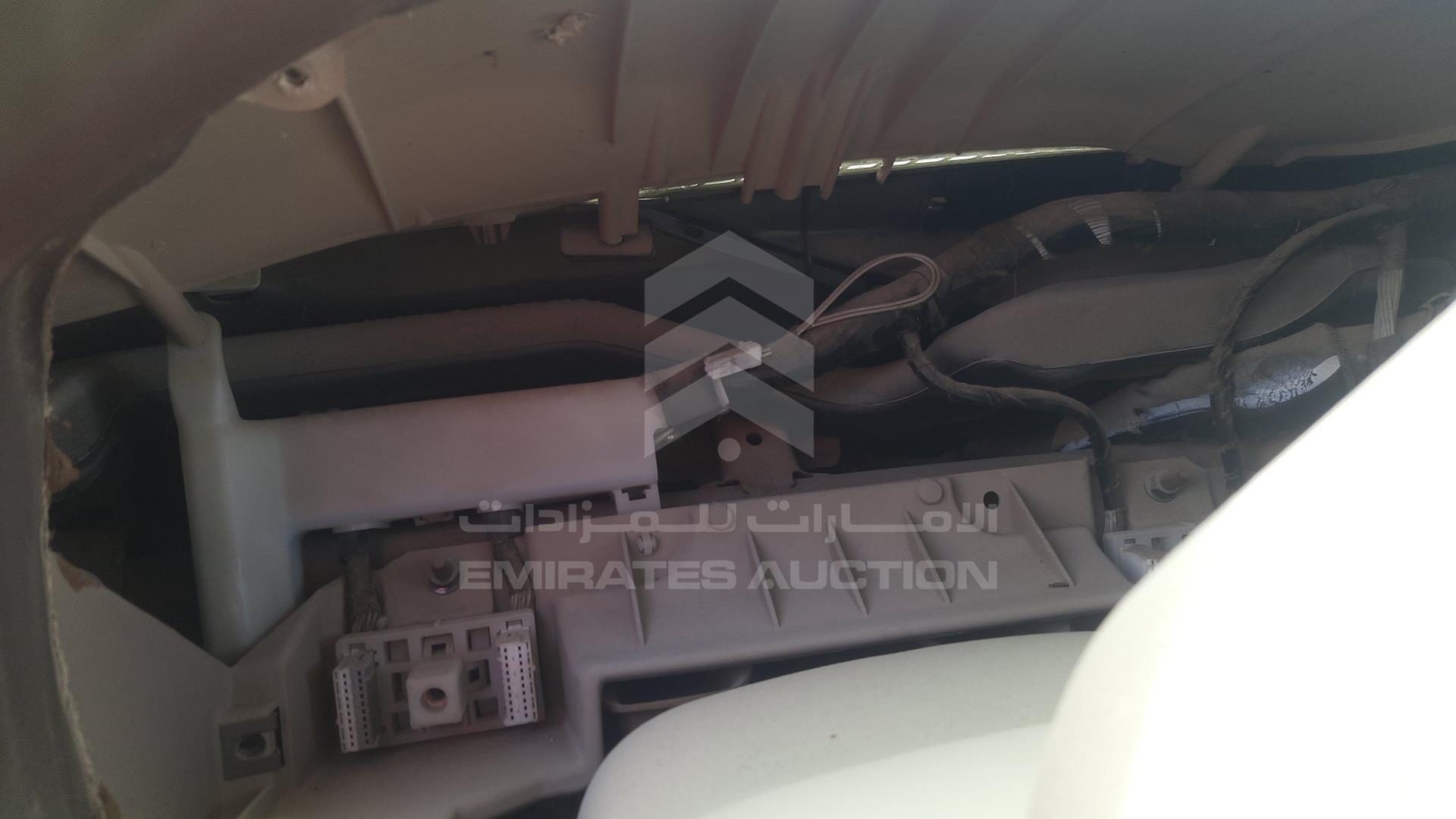 2002 TOYOTA LAND CRUISER VIN: JTEHJ09J025055058