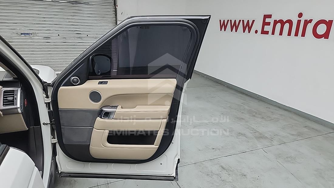 2016 Range Rover HSE — Front Right Door — Photo 25