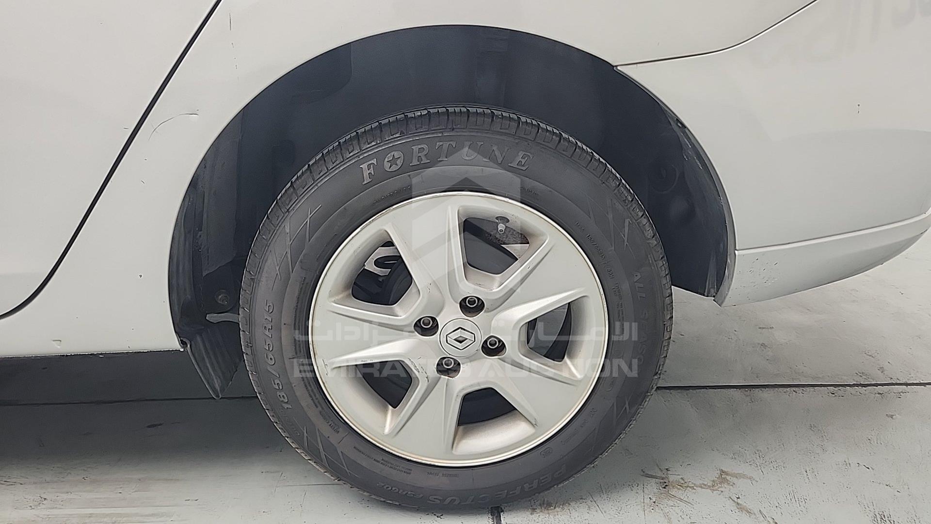 2017 RENAULT SYMBOL VIN: VF14SRAB6HT518798