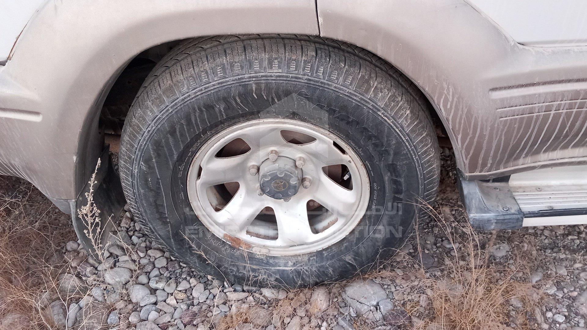 2001 TOYOTA PRADO VIN: JTEBM99J010039519