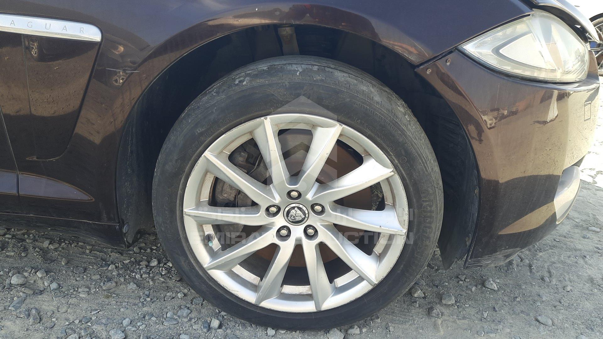 2012 JAGUAR XF VIN: SAJAA05F2CLS41075