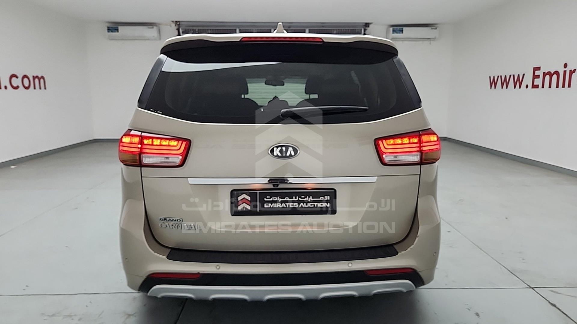 2016 KIA CARNIVAL VIN: KNAMC8121G6169908