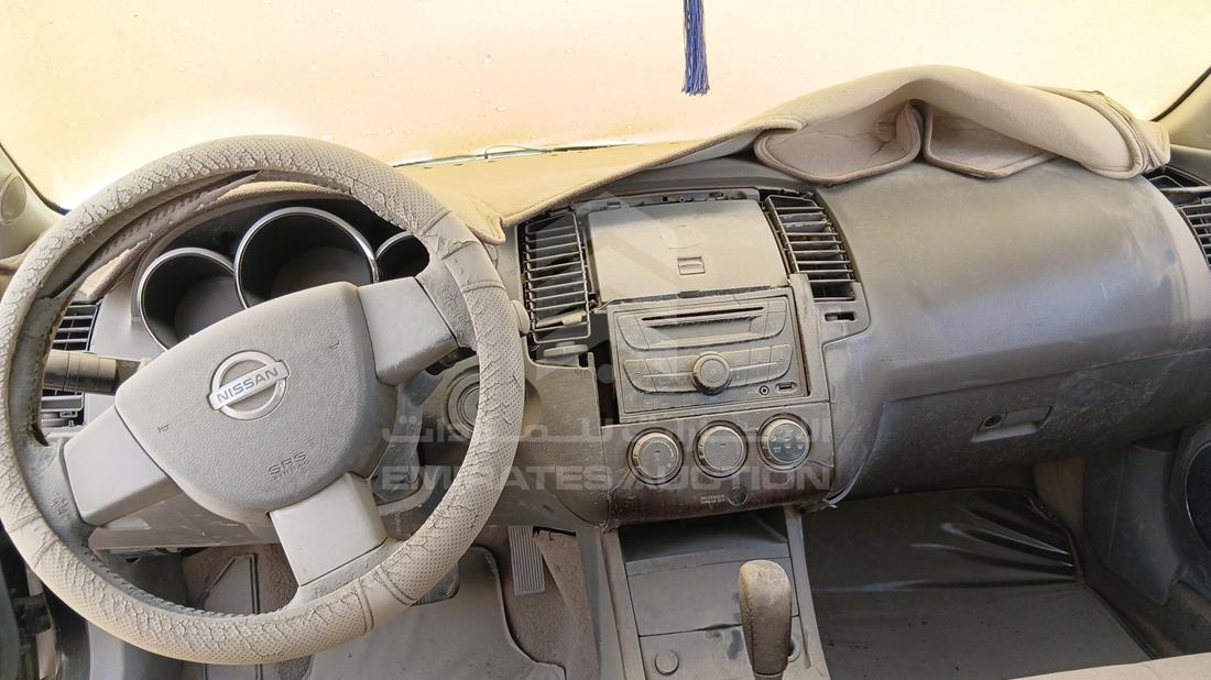 نيسان التيما 2006 — زاوية الواجهة الكاملة — صورة 15