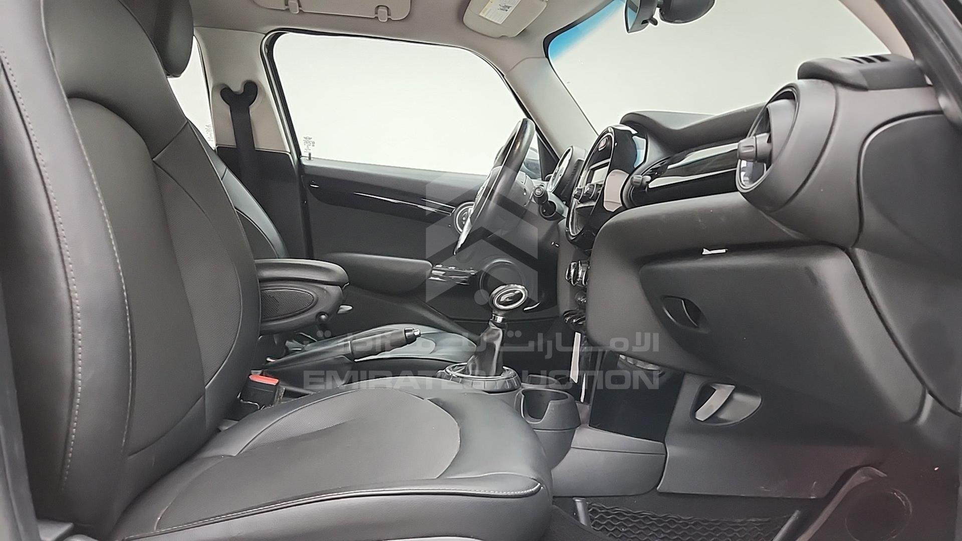 2015 MINI COOPER VIN: WMWXS5C53FT827279