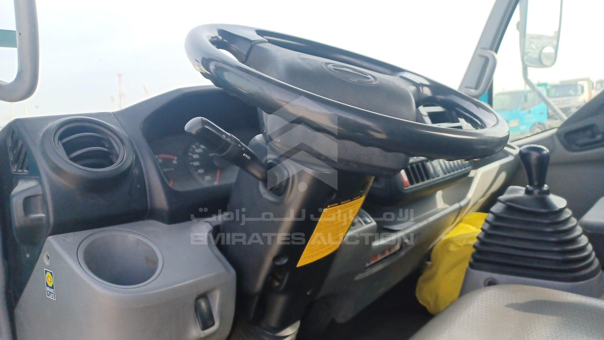 2020 HINO 300 VIN: JHHUCN1H9LK033109